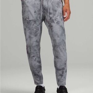 lululemon athletica Men's Gray Patterned Joggers